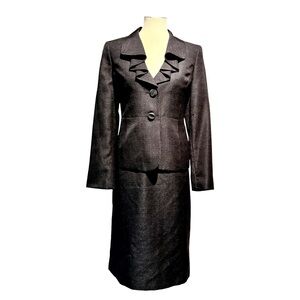 Black Shimmer 2 piece Suit by Le Suit, Blazer and Skirt, Size 8, Ruffles